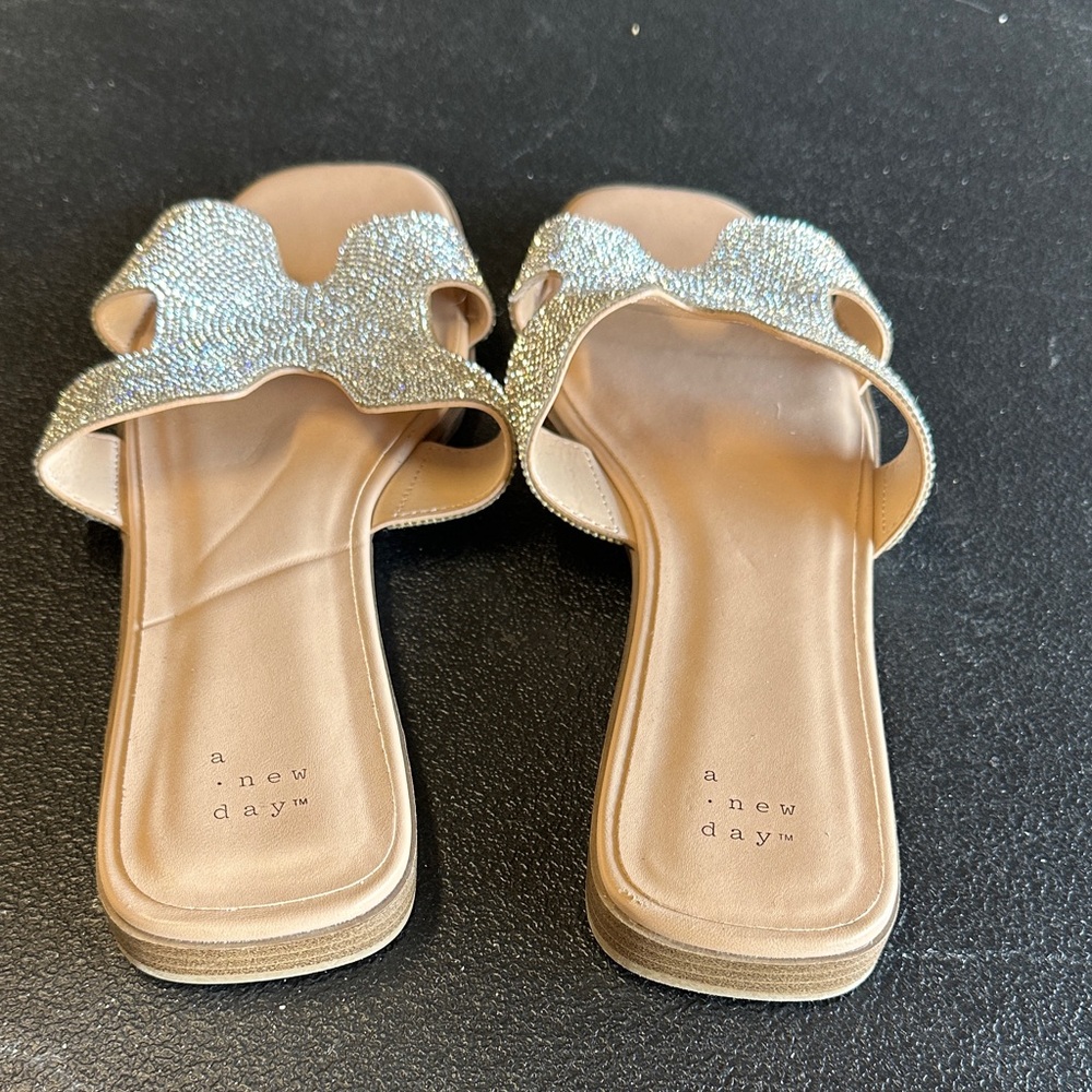 A New Day Women's Glittering Silver and Tan Sandals